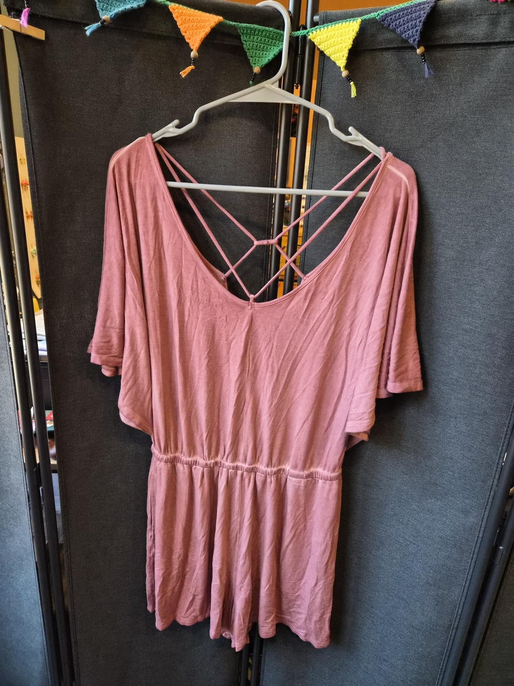 🩷 American Eagle Outfitters Mauve Short Sleeve Romper with Strappy Back